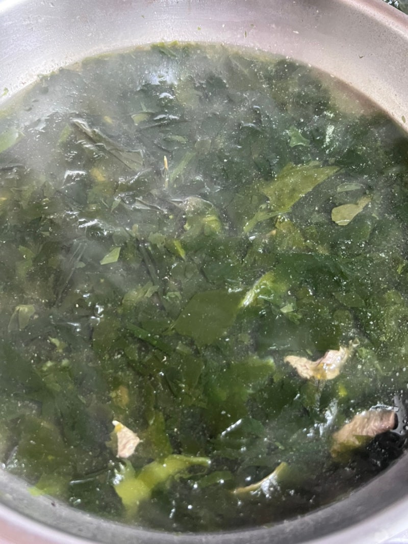소고기 미역국 황금레시피, 참기름 없이 더 깊고 깔끔한 맛! 셰프호윤 미역국 따라 만들어봤....