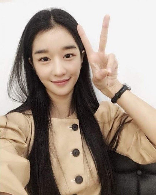 "유노윤호 열애설부터 김정현 논란까지" 서예지, 6년 만에 다시 시작한 근황