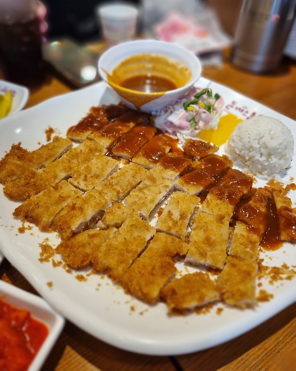 돈까스클럽 김포강화점 사진 1