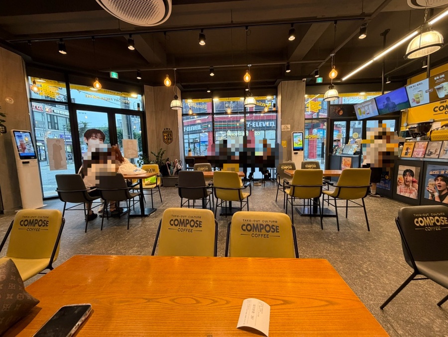 컴포즈커피 김제검산점 사진 3