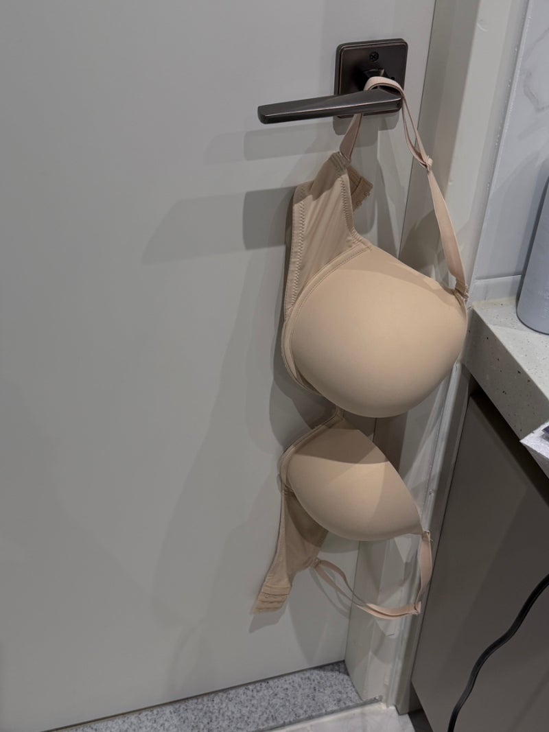[베이지36F] 뚱뚱해보이는 상반신비율의 비밀?! "맨날 C컵에 욱여넣으며 살아왔죠" 빅사이즈브....