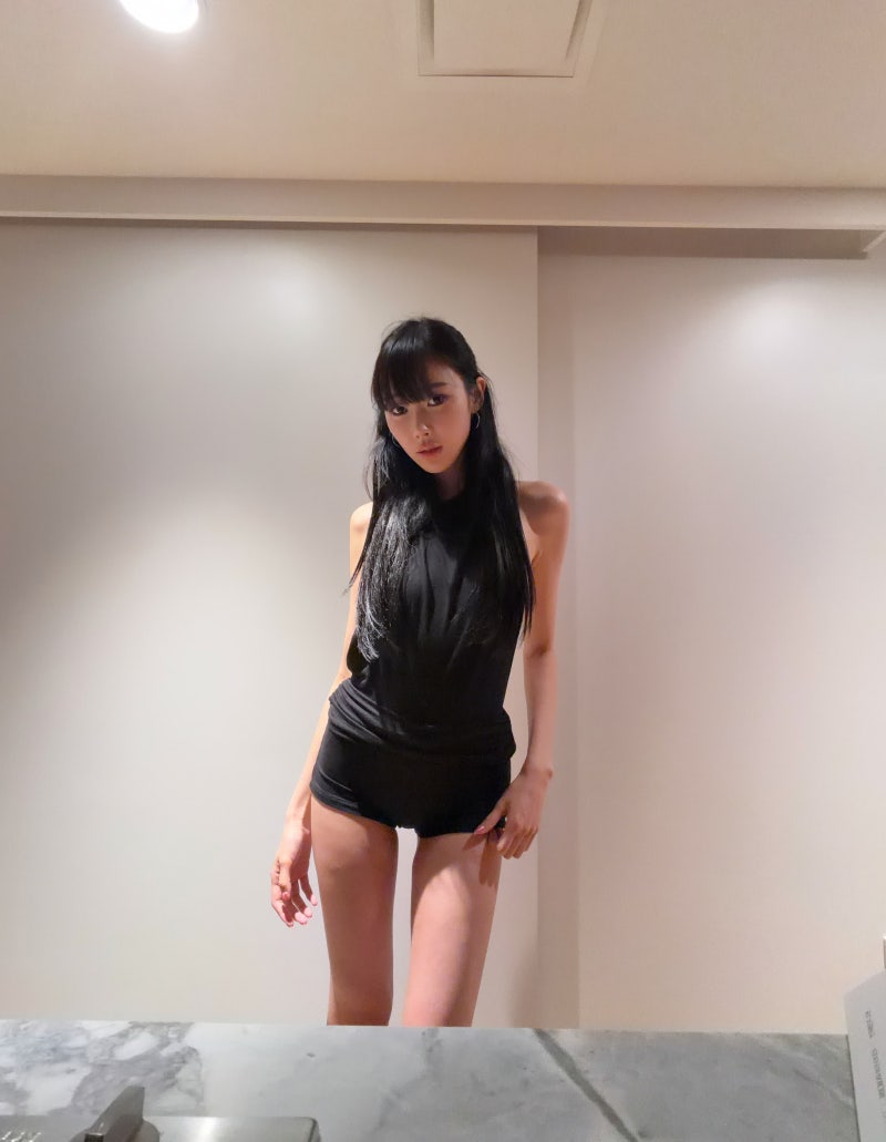 Nothing Flashy, Just One All-Black Outfit: aespa Giselle's Hawaii Travel Look