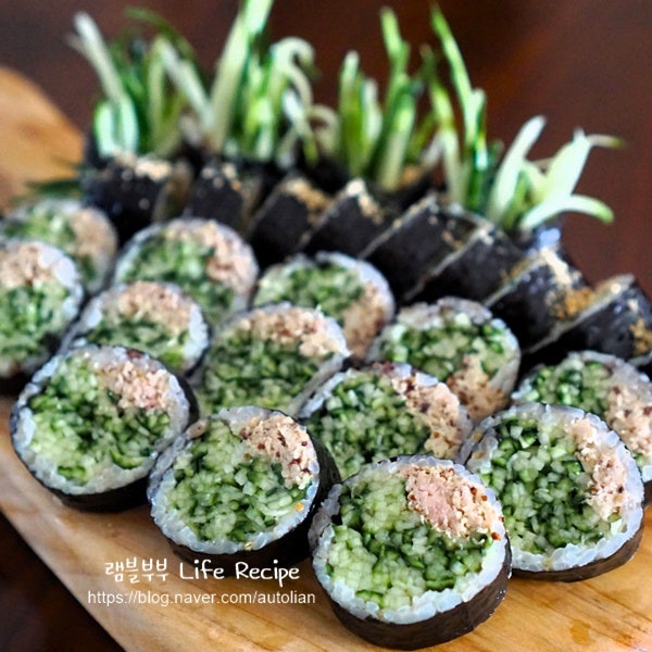 딱 2가지 재료! 맛있는데 뱃살 쏙 빠지는 다이어트 오이참치김밥레시피