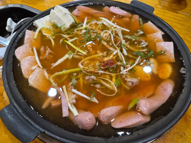 의정부 부대찌개 맛집 현지인이 찾는 로컬 노포 추천 [의정부동오부대찌개 본점]