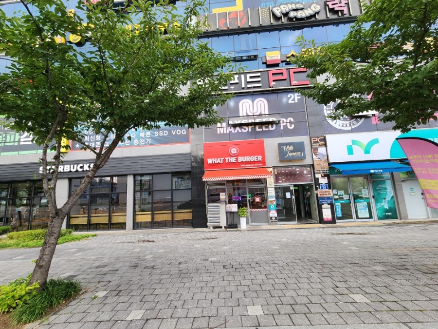 왓더버거 경산중산점 사진 3