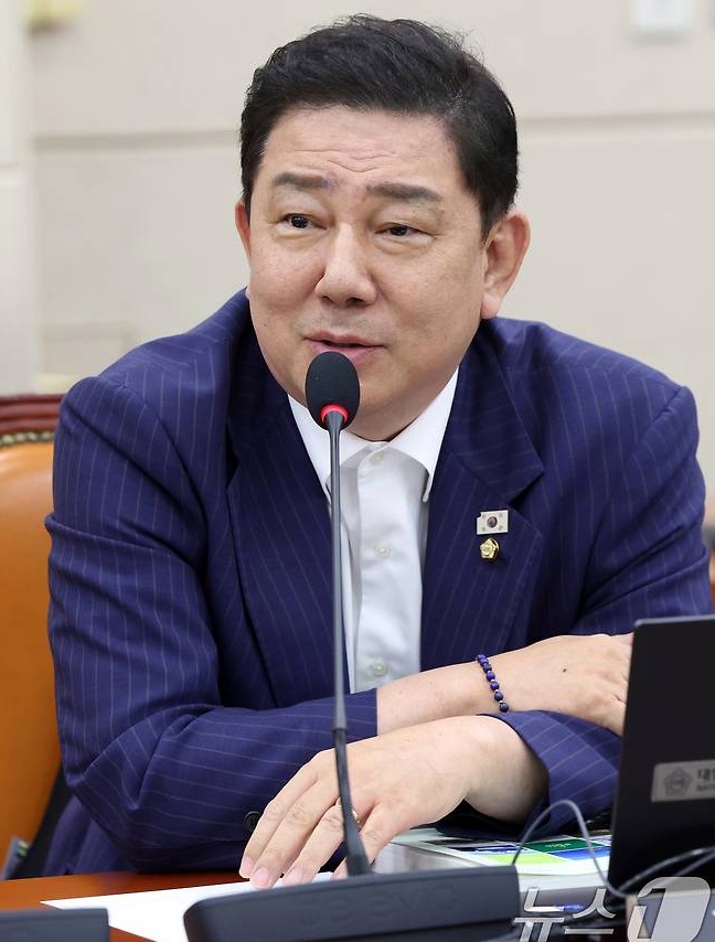 <b>김병기</b> 의원 <b>수사</b> 장기화에 ‘명예실추’…<b>불송치</b> 촉구