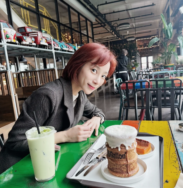 "돈에 미친 우주 여신?" 전남편 빚더미 안고 보험왕만 22번 된 쥬얼리멤버의 반전 인생