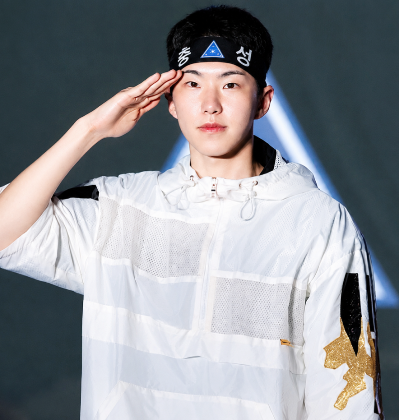 Are SEVENTEEN Hoshi and Fans the Only Scapegoats? Organizing Committee's Apology and Statement Lacks the Organizer's Apology