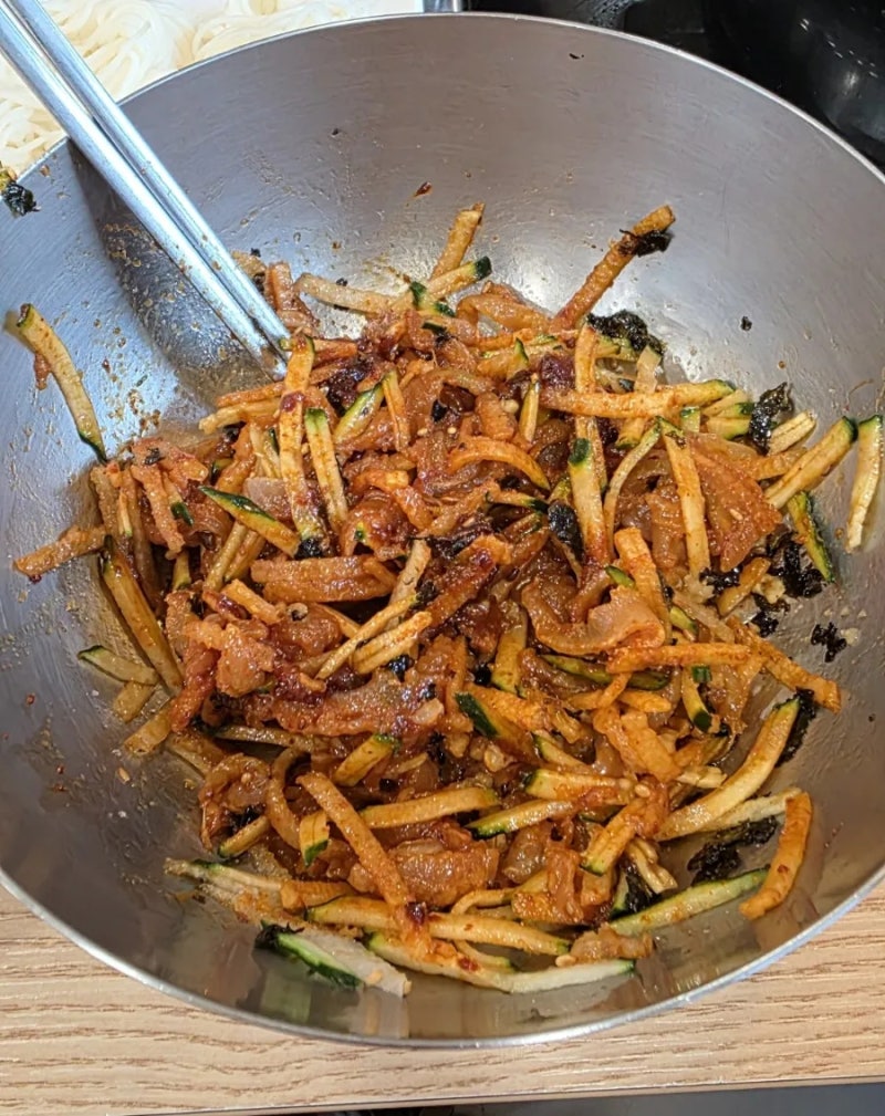 포항 새포항물회 | 포항식 고추장 물회의 현지인 맛집