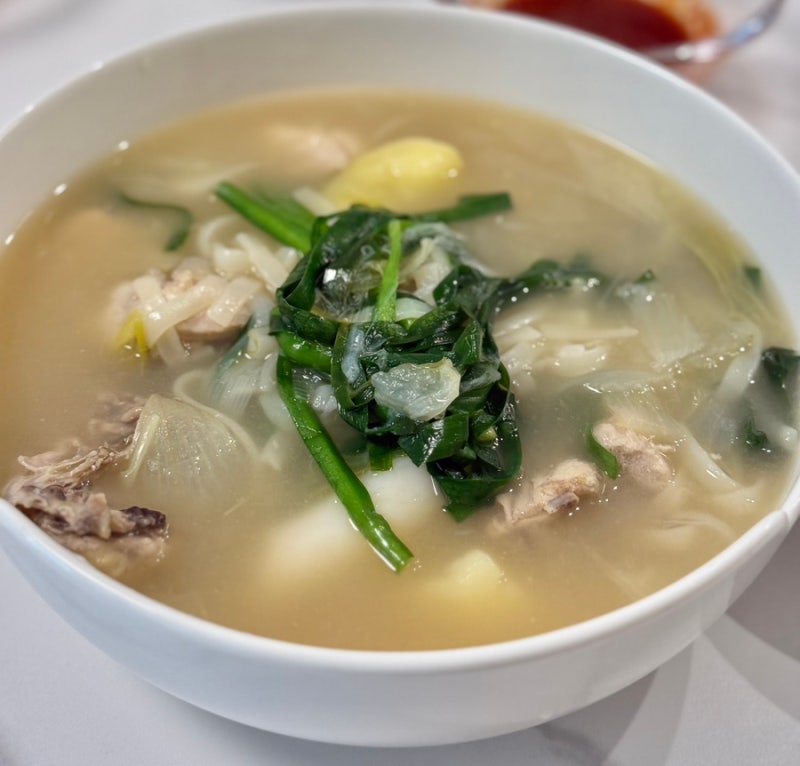 닭칼국수 닭한마리 만들기 중복 말복 닭요리 추천 닭 칼국수 레시피 롯데백화점 동탄점 문화....