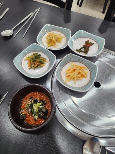 우렁이도 반한 쌈밥 사진 4