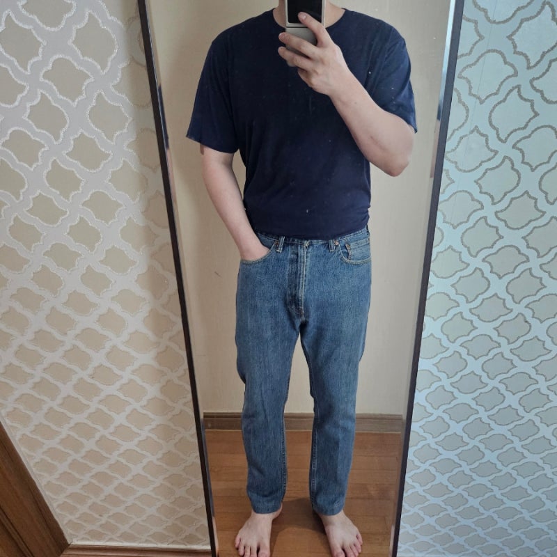 리바이스 505 남자 패션 코디 스타일 4탄 네이비 티셔츠 하나만 입었는데 세련된 데일리룩 코....