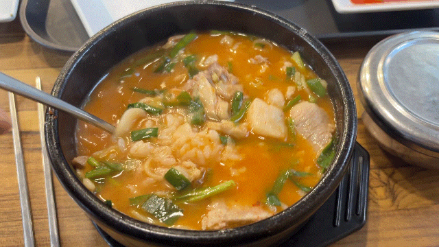 부산사람이 추천하는 해운대 국밥 맛집 오복돼지국밥 누린내 안 남 !