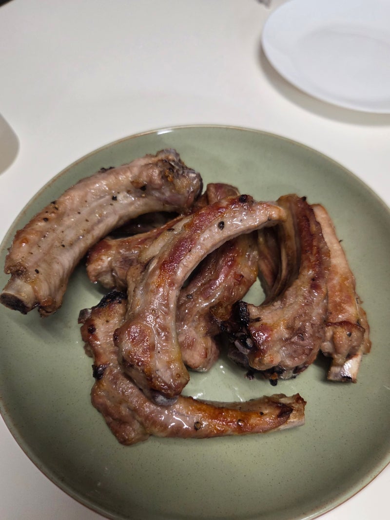 [에어프라이어 등갈비구이] 푸디젠 레시피로 소금 반 양념 반! 실패 없는 황금 타임 꿀팁까지