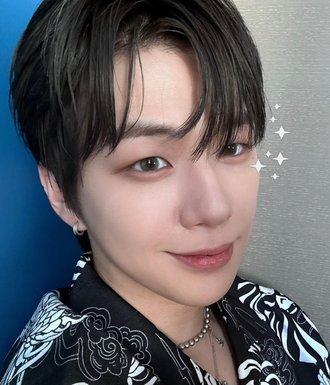 강다니엘 프로필 총정리 | 나이 본명 키 MBTI 군대 학력 고향 소속사 데뷔까지 한눈에 정리