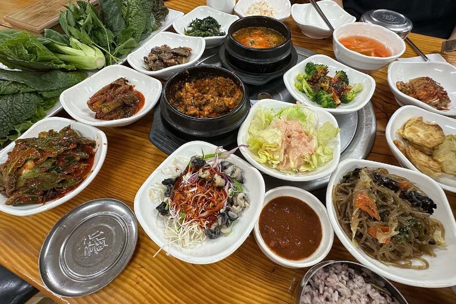 태능우렁쌈밥 하계점 사진 2