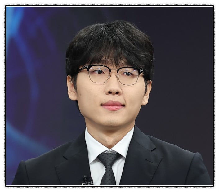 신진서, AI 카타고 최초로 꺾었다…이세돌 신의 한수 10년만에 쾌거