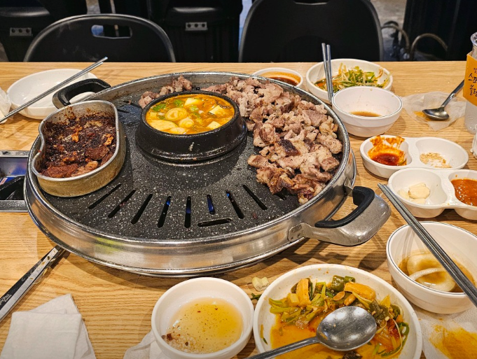 무한삼겹시대 부산개금점 사진 4