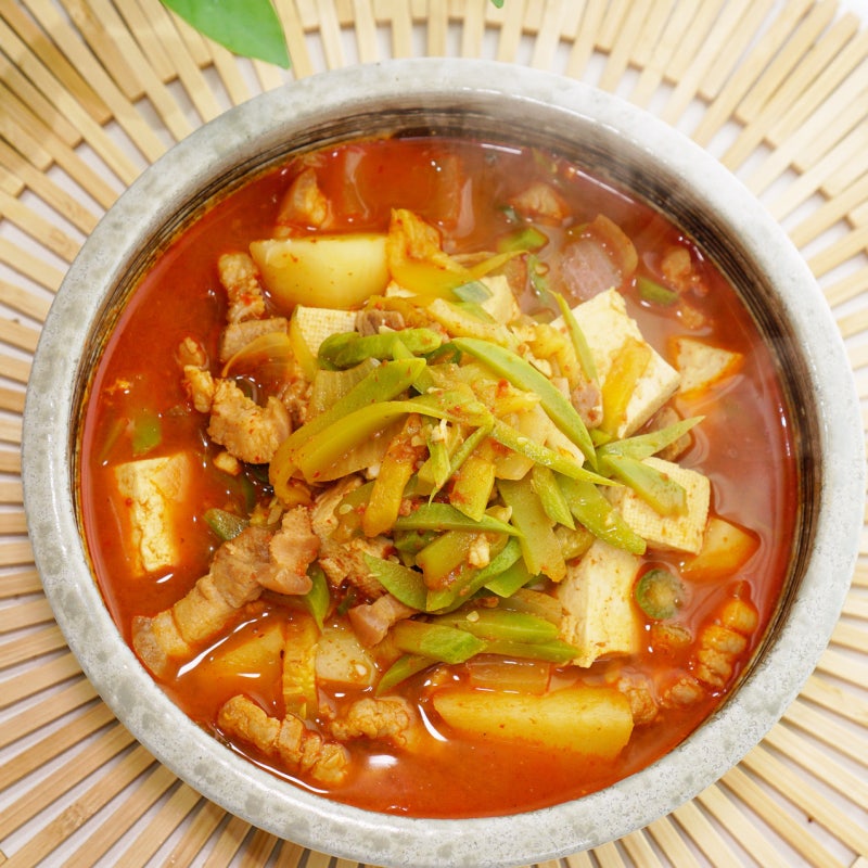 여름철 입맛 없을 땐 이거 하나면 끝 밥 두공기 부르는 애호박찌개 레시피