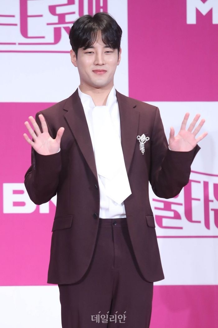 "트로트 가수 정체성 가장 잘 담아" 김중연, '우리정이'로 만능 아티스트 매력 발산