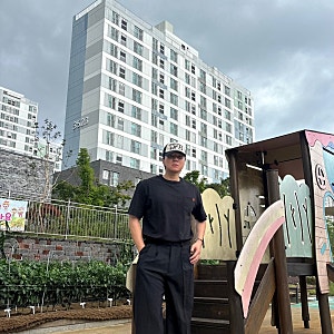 남성 반팔티 추천 : 유니버셜 오버롤 워커스 포켓 티셔츠 블랙 착장 리뷰 및 후기~~!!