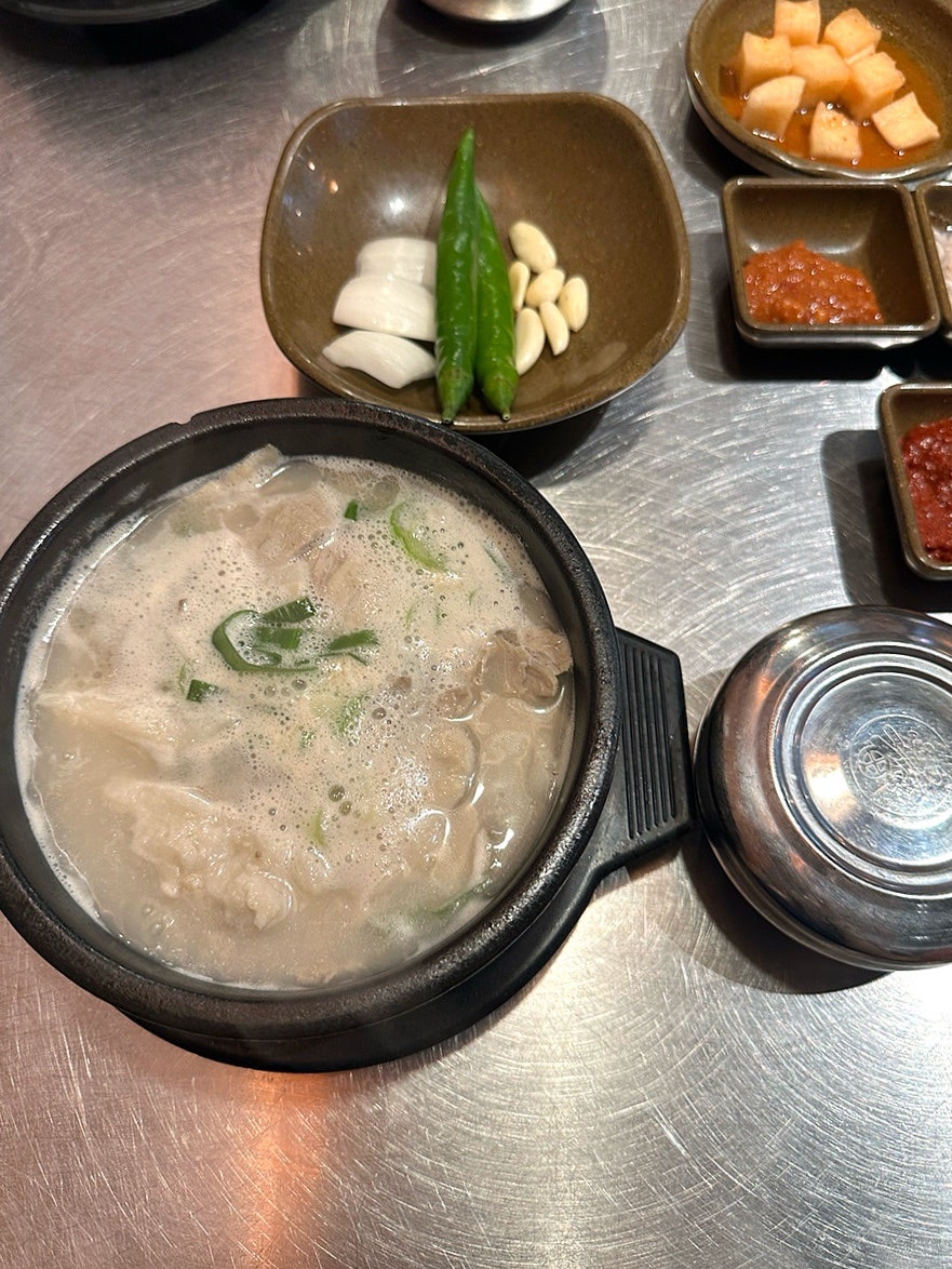 수변최고돼지국밥 광안리점 사진 1
