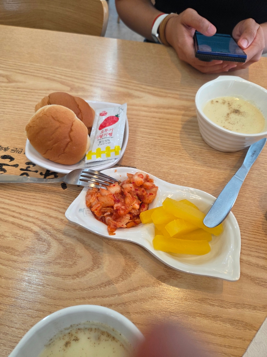 브라운돈까스 김제검산점 사진 5