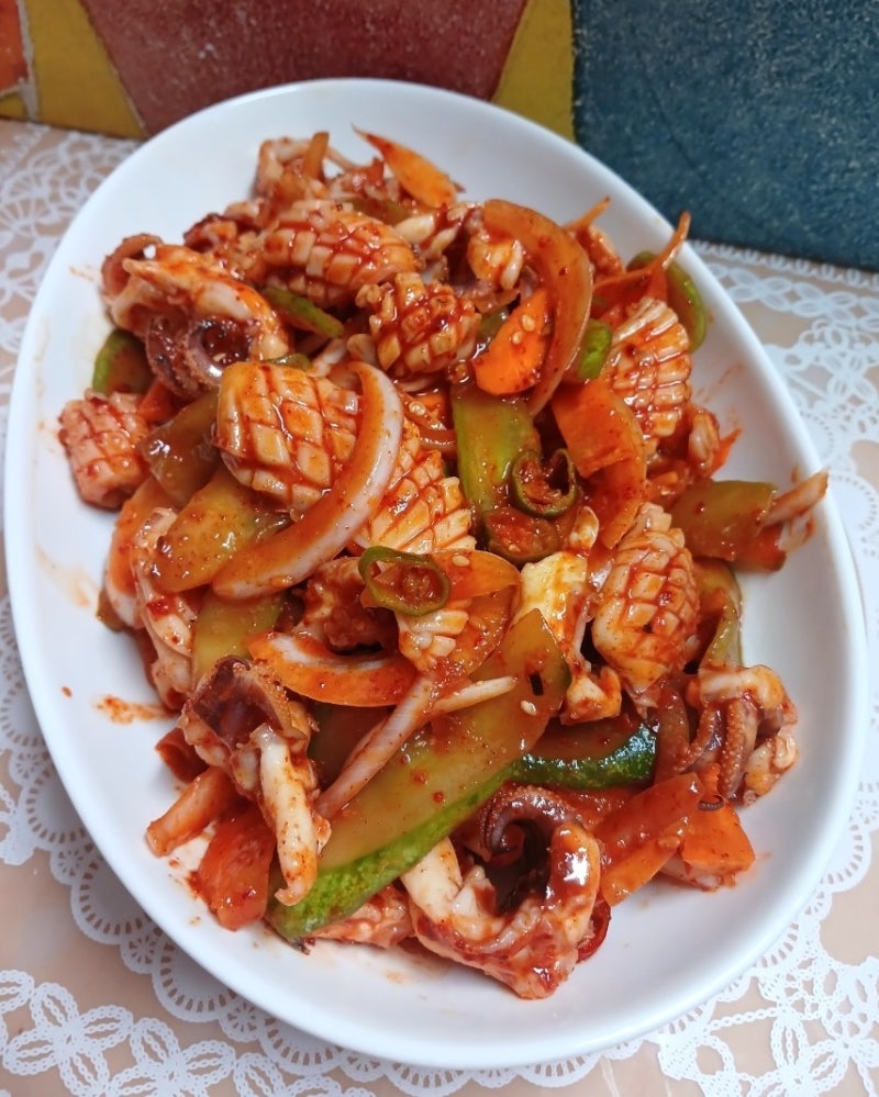 손질 갑오징어초무침 만드는 법 매콤새콤 오이오징어초무침 레시피 제철 갑오징어요리 여....