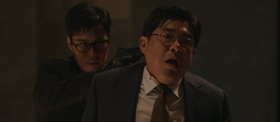 '김부장' 소지섭에 당한 <b>임철형</b>, 국가 기밀까지 넘겼다..... 