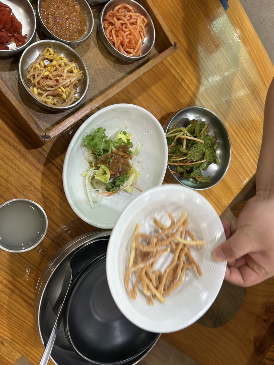 옹기보리밥곤지곤지 앞산점 사진 3