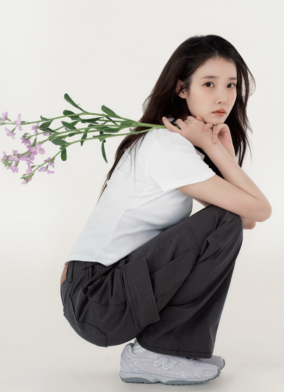 IU、今日ファンに苦渋の告白…「高陽コンサートには行けません、本当にごめんなさい」