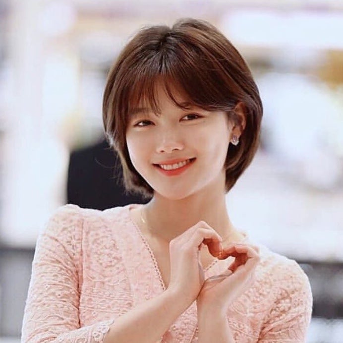[Hairstyle] Kim Yoo-jung's Bob Collection - Fresh and Elegant Layered Bob Cut!