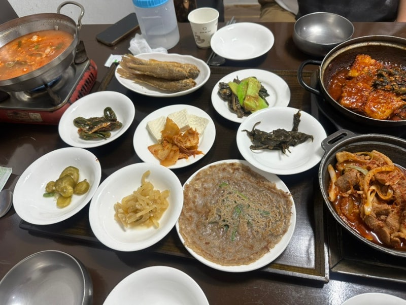 고기리 맛집 산사랑 후기｜고기리 깊은 산속에서 만난 푸짐한 한정식