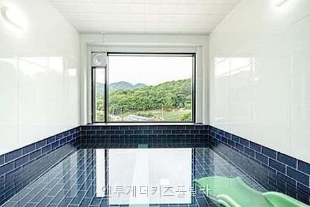 앤투게더키즈풀빌라 사진 3