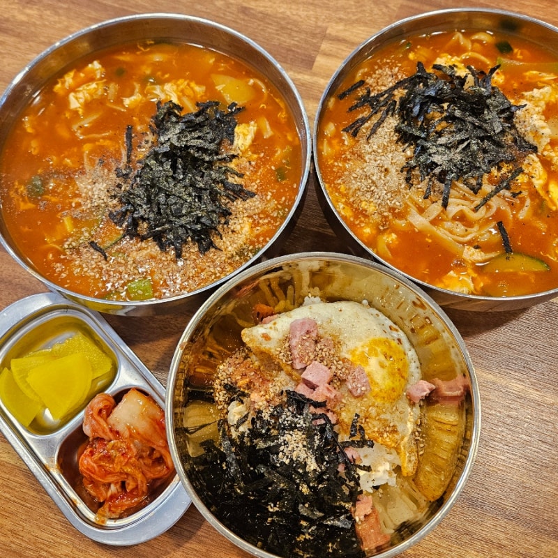 아침부터 줄 서는 최씨장칼국수 솔직후기
