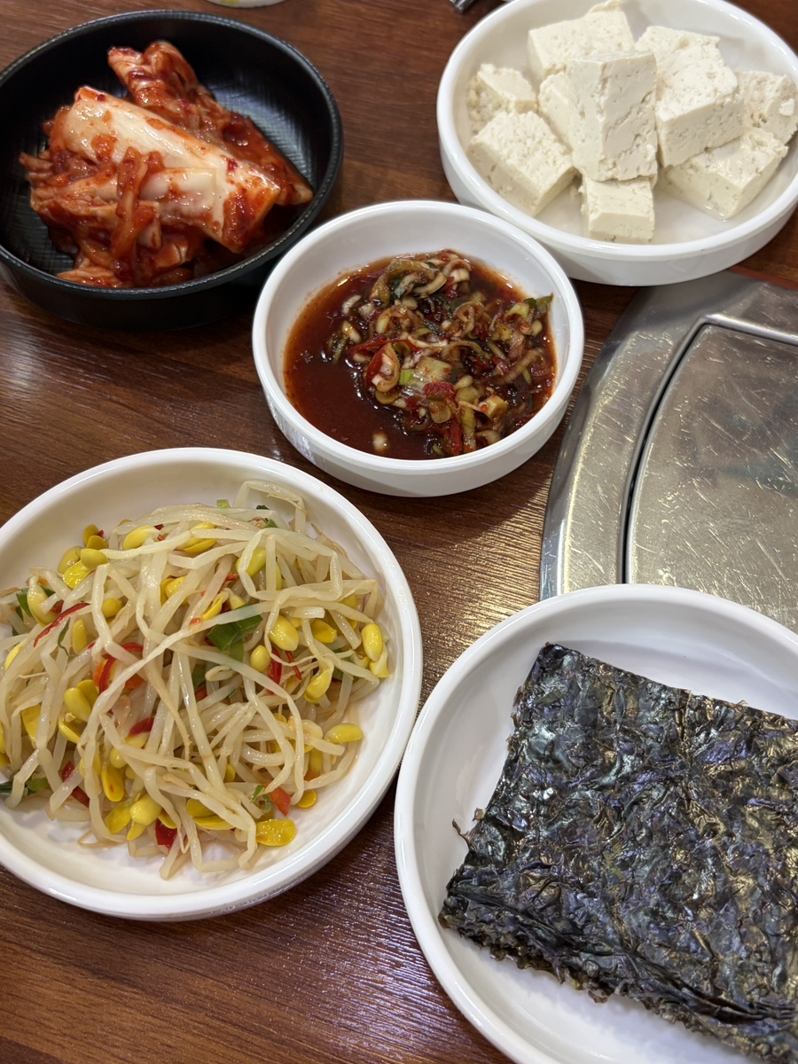 주순희찌개마을시골촌 대전중촌점 사진 5