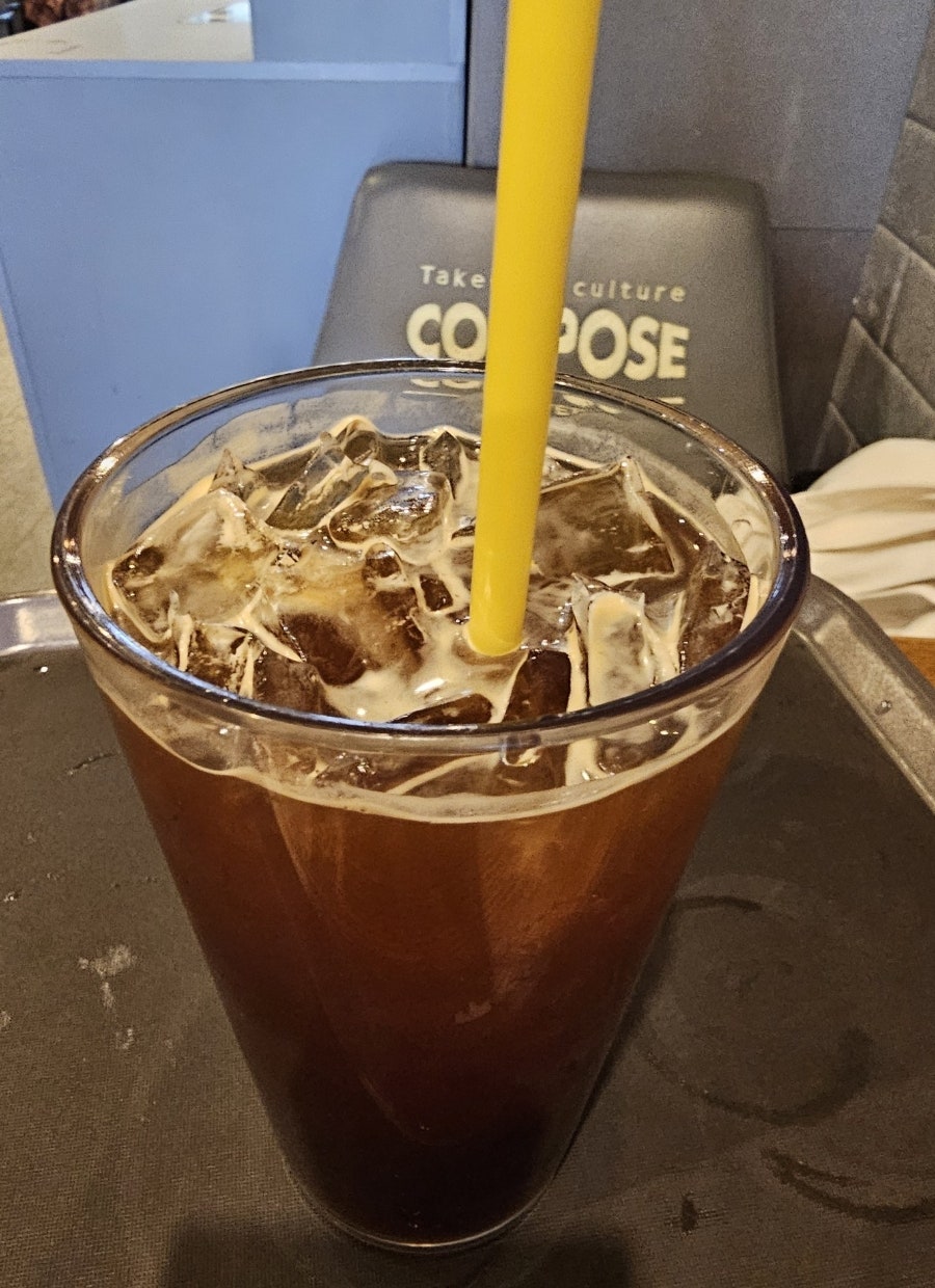 컴포즈커피 영종하늘달빛점 사진 4