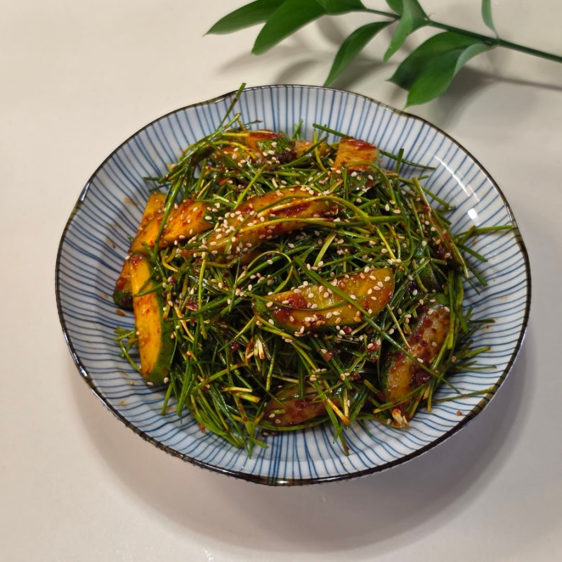 영양부추무침, 오이 넣었더니 아삭해서 더 맛있었어요