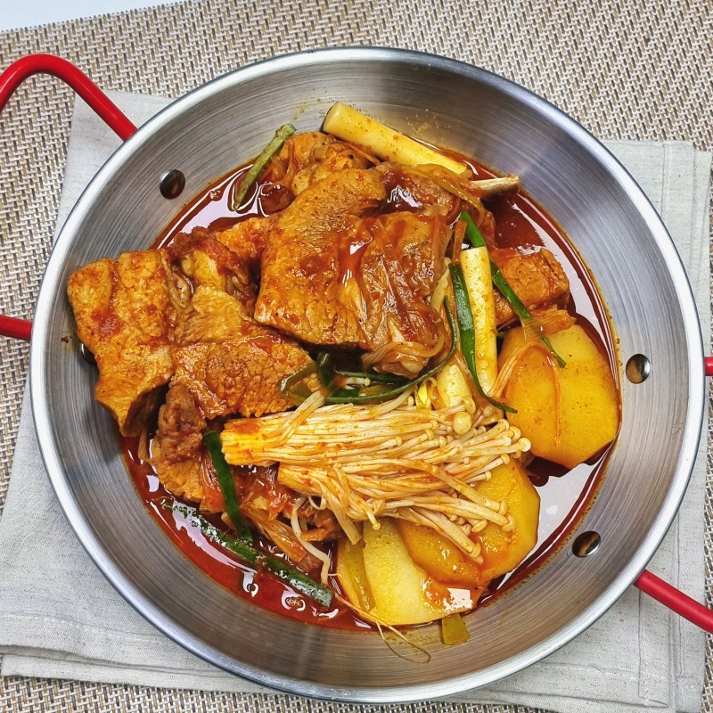 매운갈비찜 레시피 돼지갈비 요리 맛있게 매운 음식