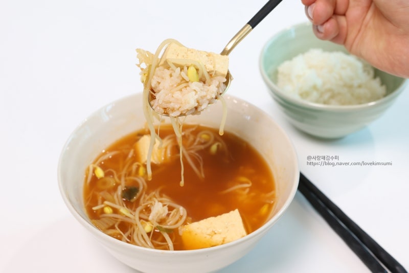 김치콩나물국 레시피 개운한 간단 김치국 끓이는법