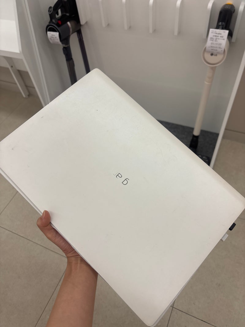 광주 LG 전자 서광주서비스센터 다녀온 후기 | 5년 된 LG그램 노트북 고친 날, 노트북 뒷판 벌....
