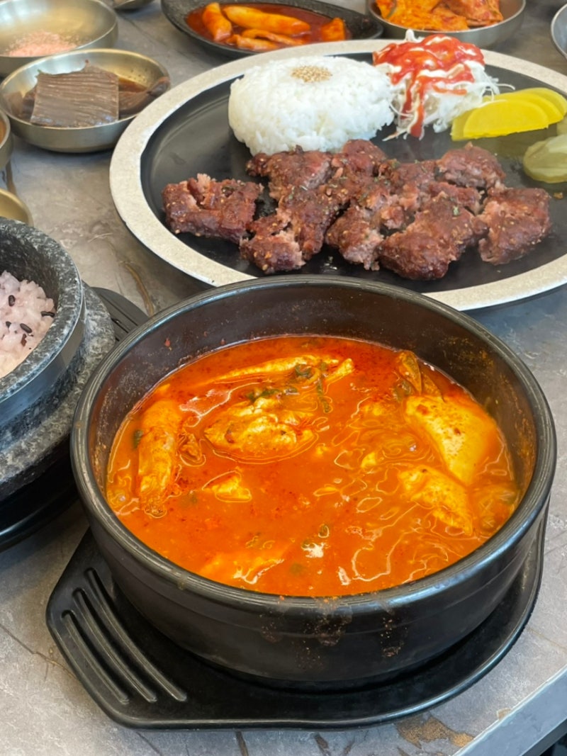 대구 현풍맛집 점심메뉴 추천 '완뚝순두부' (+ 밀면, 떡갈비)