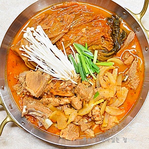 돼지갈비김치찜 레시피 묵은지김치찜 만드는법