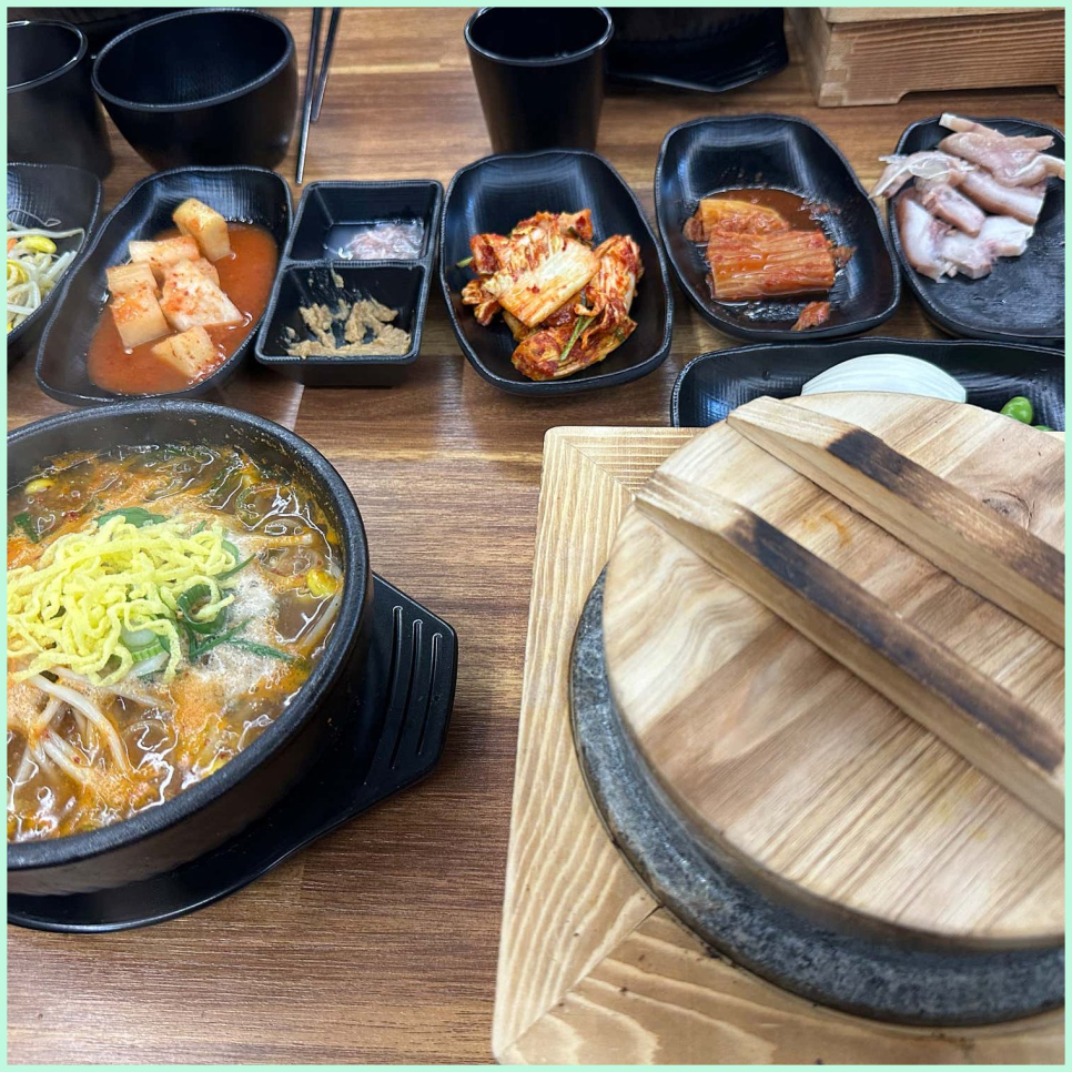 우메기돌솥국밥 사진 5