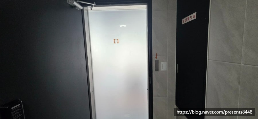 콘텍스트 사진 6