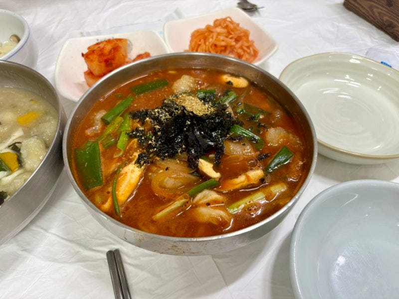 강릉 중앙시장 맛집 감자바우 장칼국수
