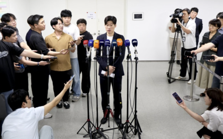 KFA 회장 <b>선거인단 확대</b> 추진, <b>박지성</b> “원점 회귀 없다”