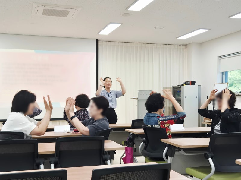 치매예방지도사자격증 종류부터 총정리
