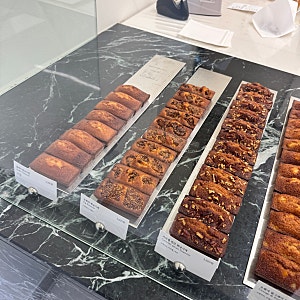 강남 휘낭시에 맛집 로흐, 두 번째 방문에도 만족한 겉바속촉 후기