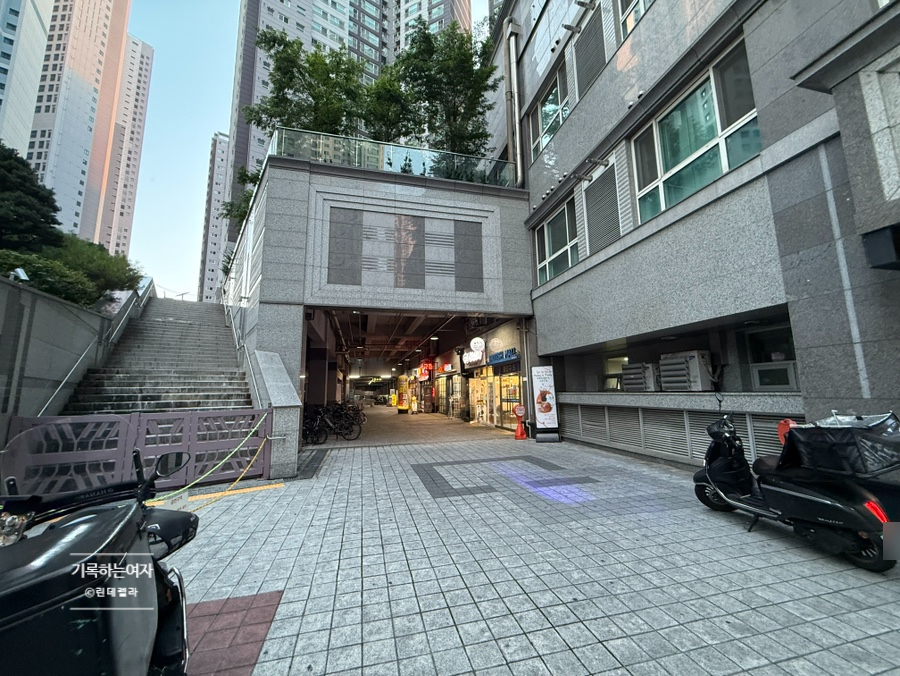 홀리앤졸리 도넛&커피 검단신도시점 사진 3